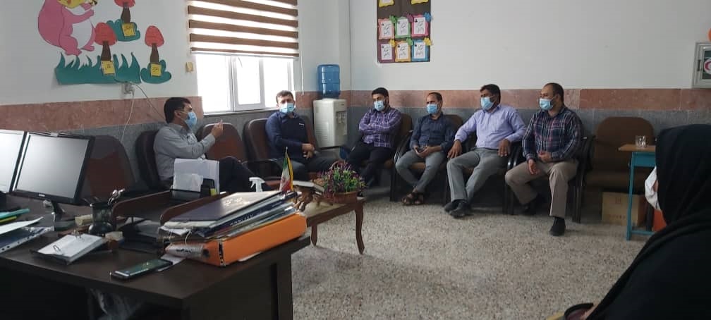 نشست صمیمی رئیس محترم آموزش و پرورش جناب آقای محمد داد با مدیران مدارس بندر شیرینو